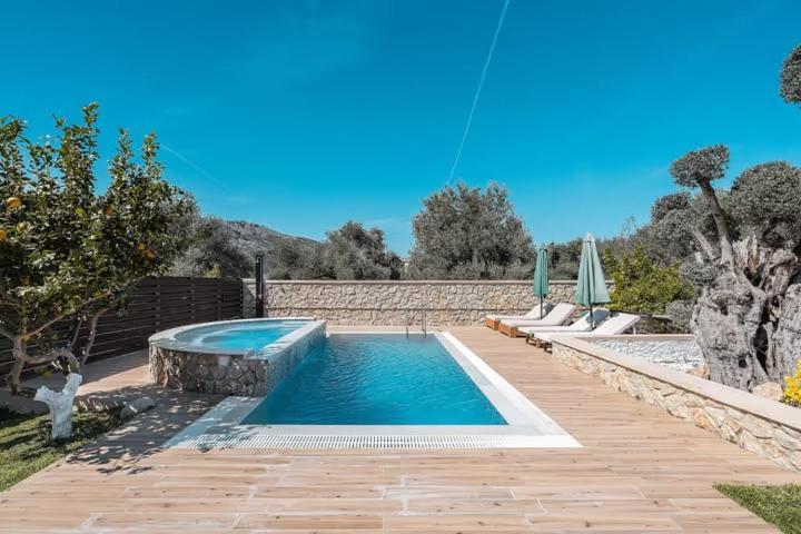 Villa Mata - 600M² With Private Pool And Jacuzzi Kalithies Exterior foto